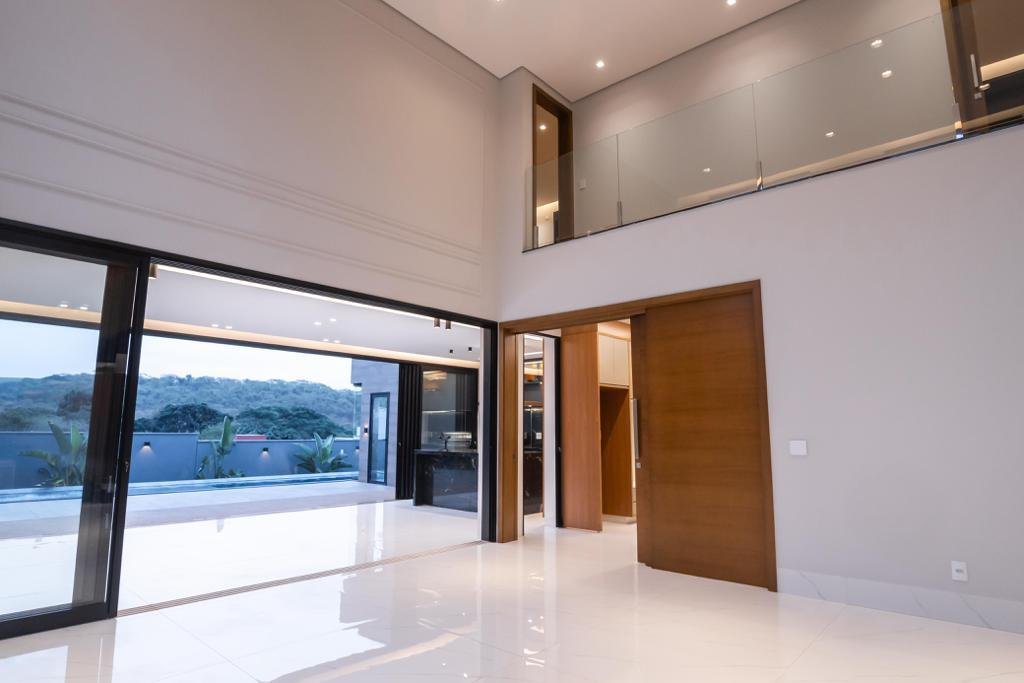 Foto 6 de Casa para Venda, 500,00 m², Bairro Vila Santa Tereza, 2 quartos, 2 banheiros
