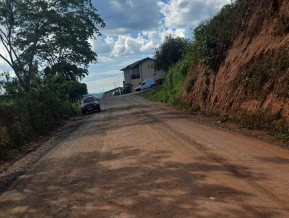 Trecho final da Rua São José será reaberto para veículos e pedestres em Andradas